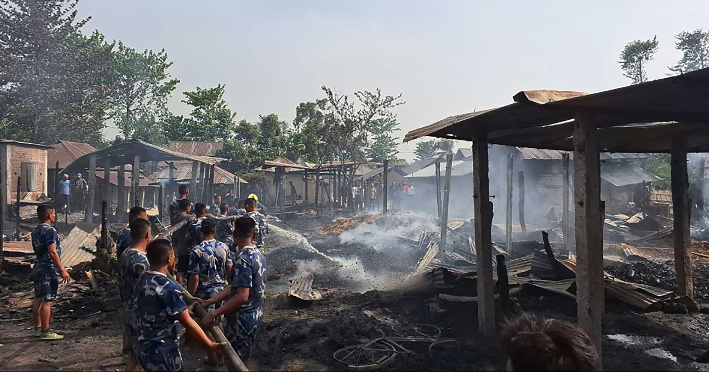 150 houses feared burnt in massive fire in Chimti of Saptari - Everest ...